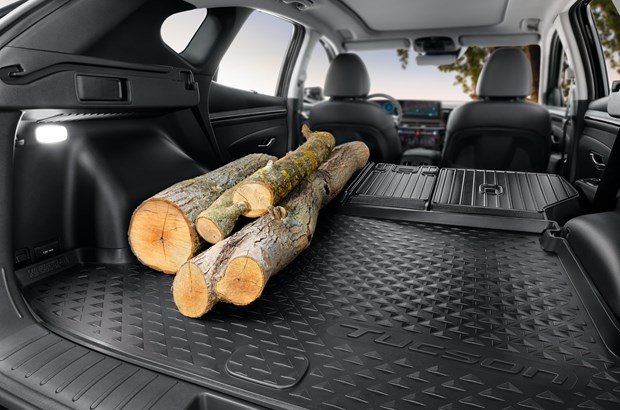 Kofferraumwanne mit Erweiterung.