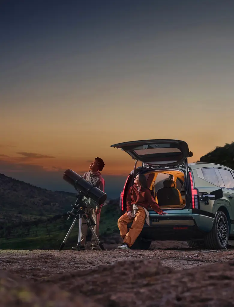 Hyundai IONIQ 9 Exterior Vehicle To Load EU 19